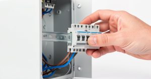 Disjoncteur tableau électrique : guide complet pour choisir, installer et sécuriser votre installation